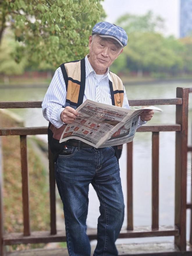 八月桂花遍地开